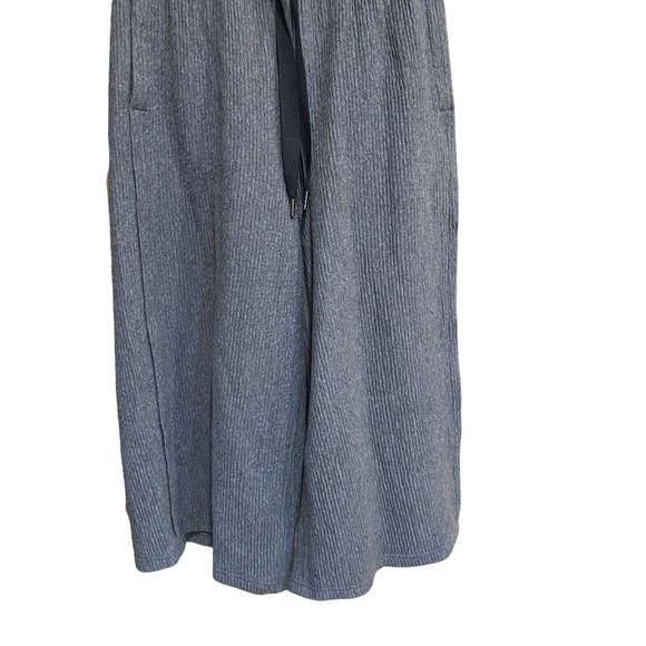 Lululemon Retreat Yourself Crop Heathered Core Dark Grey sz 6 - Picture 4 of 9